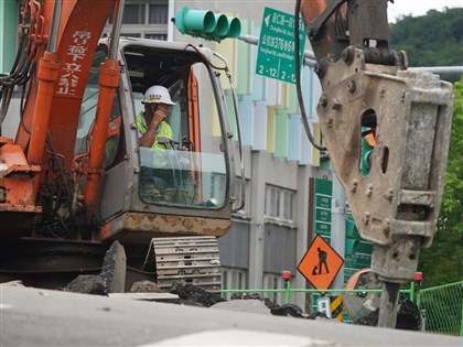 台灣2023年總工時亞洲僅次新加坡 勞動部：部分工時比例低