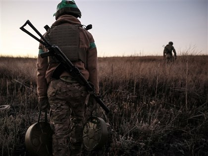 俄軍絞肉機戰術攻城掠地 前線烏軍無奈嘆：輸給砲灰