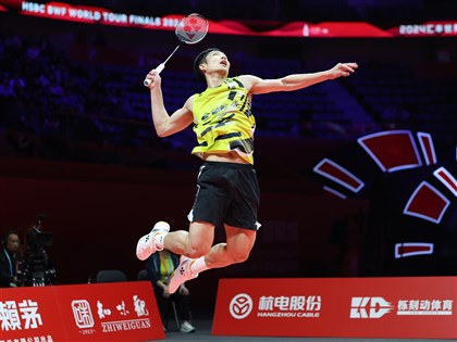 BWF年終賽周天成逆轉勝安東森 相隔3年再晉4強