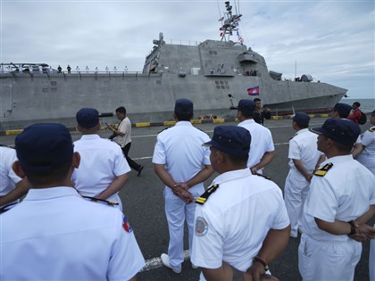 美軍艦8年來首度停靠柬埔寨港 緊鄰中資雲壤海軍基地