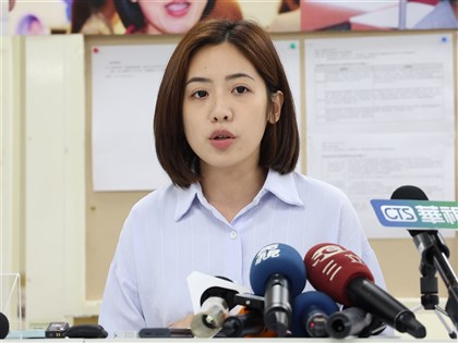 查柯文哲政治獻金涉申報不實 檢調傳喚黃瀞瑩吳怡萱