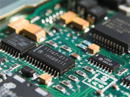 紐時：拜登擬對中國成熟製程晶片啟動301調查