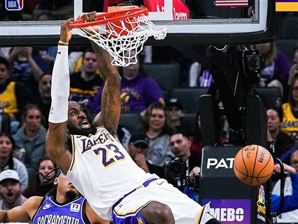 LeBron James得分雙位數場次NBA第1 超越賈霸[影]