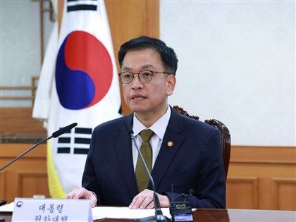 韓國總統和總理相繼遭彈劾 副總理崔相穆接任代理總統