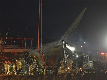 早安世界》濟州航空失事179死2獲救 韓國境內最嚴重空難