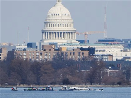 川普談美航空難怪罪「多元政策」釀飛安 點名前同志運輸部長