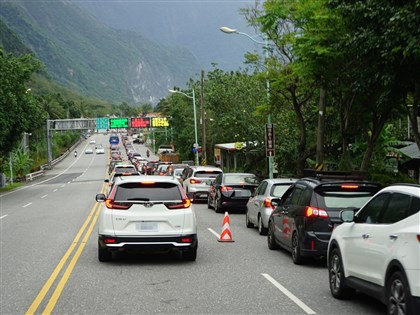 蘇花路廊北返車流湧現 估車多維持至深夜