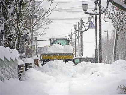 日本北海道降破紀錄大雪 2大航空取消63航班