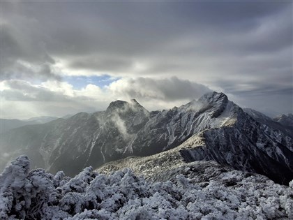 寒流來襲越晚越冷北部探8度 高山可能降雪