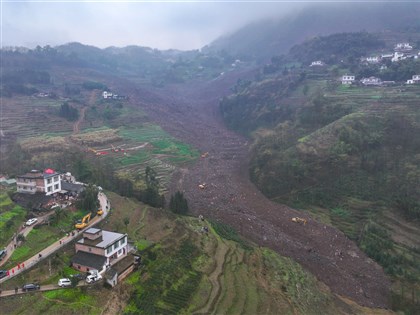 四川山崩1死28失聯 村民歸咎地下採煤