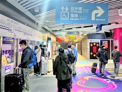 台灣燈會交通癱瘓惹民怨 機捷增加班車等新疏導措施一次看