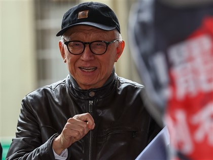 曹興誠：親密不雅照片是合成 對散播者提告求償