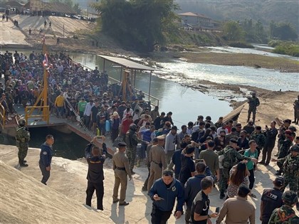 泰國對緬甸邊境斷電斷網後 首批5名台灣人返台