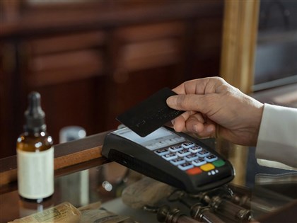 民眾赴日刷卡要密碼？金管會：簽名驗證不受影響