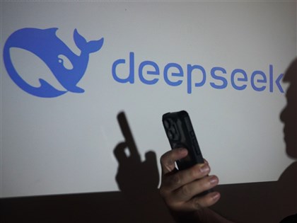 DeepSeek下載量破億 下週公開分享5代碼庫