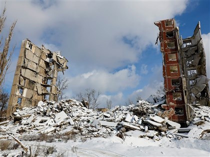 俄烏戰爭3週年 川普稱與普丁談終戰、美俄經濟協議