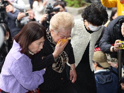 柯文哲聲請解除禁見討論治喪 何瑞英陳佩琪出庭