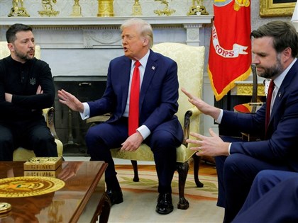 澤倫斯基川普白宮激烈爭執 烏克蘭駐美大使搖頭遮臉