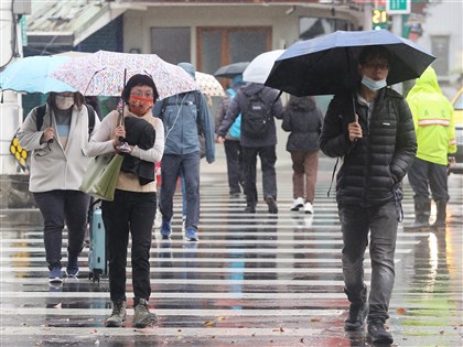 7日仍濕冷週末回溫 10日起中南部高溫上看30度