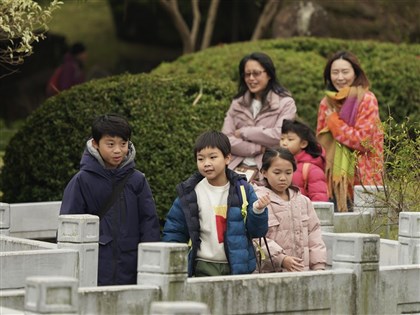 白天起冷空氣微幅減弱 吳德榮：9日起逐步回暖