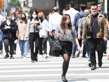 12日前偏暖中南部上看30度 13日起連3天全台防雨