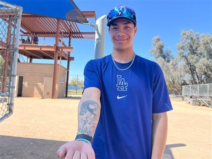 18歲小將柯敬賢征戰美國職棒 刺青阿美族語想念父親