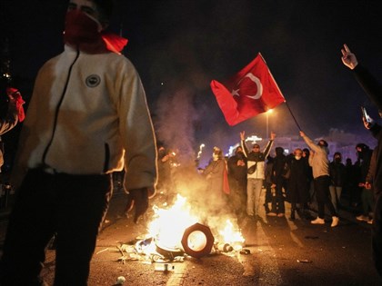 伊斯坦堡市長被捕引發激憤 反對黨稱逾30萬人上街抗議