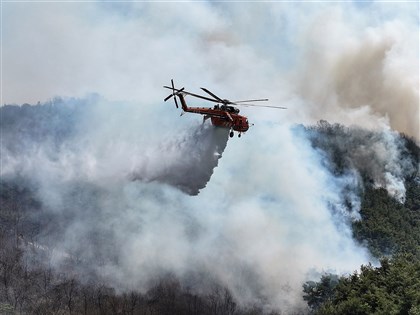 韓國各地野火4死逾千人撤離 燒毀面積達7205個足球場[影]