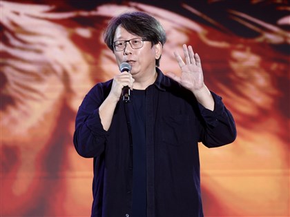 導演楊力州號召拍片挺罷免遭恐嚇 警拘提男子到案
