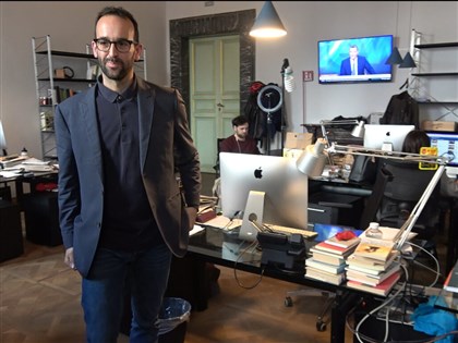 義大利頁報發行全球首份AI生成版 開箱羅馬總部場地復古思想前衛