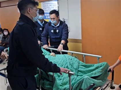 柯文哲腎結石戒護外醫 台北醫院手術順利取出小結石 