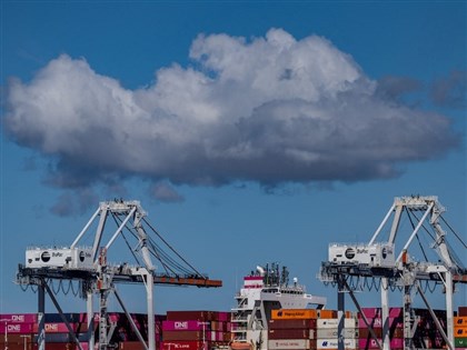 華郵：川普幕僚提議對多數商品課20%關稅 估增6兆美元稅收