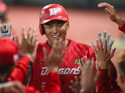 朱育賢開轟達成千安 感謝洪一中曾豪駒：沒有他們我無法走到這[影]