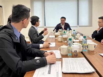 美對等關稅恐衝擊台股 卓榮泰再邀金管會沙盤推演