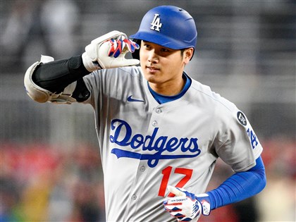 大谷翔平開轟慶祝手勢源自代言廣告 掀道奇隊友模仿潮[影]