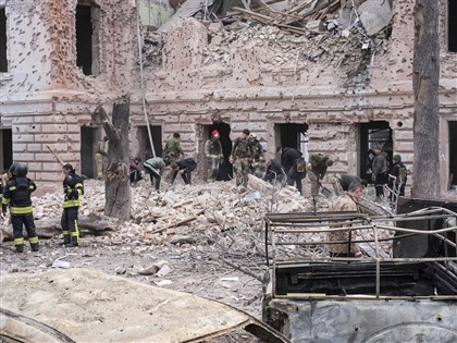 俄飛彈襲烏克蘭蘇米釀34死 莫斯科稱擊中烏軍會議