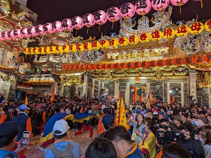 大甲媽遶境清水高中廁所髒亂 學生怒批丟光媽祖臉