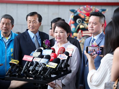 藍號召群眾北檢抗議 盧秀燕：有勇氣非常了不起
