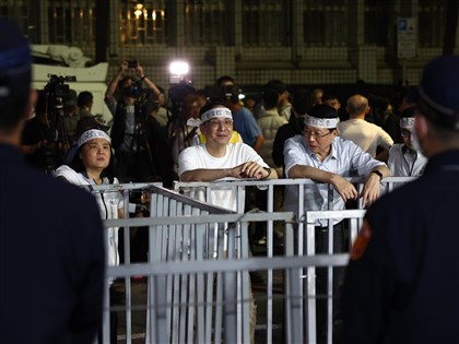 蔣萬安拋倒閣 朱立倫：任何有助民主方式都不排除