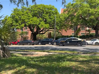 美佛羅里達州立大學槍擊2死5傷 副警長兒子涉用母親值勤配槍作案