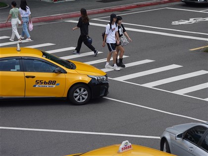 車輛不禮讓行人擬重罰 修法法案已送行政院