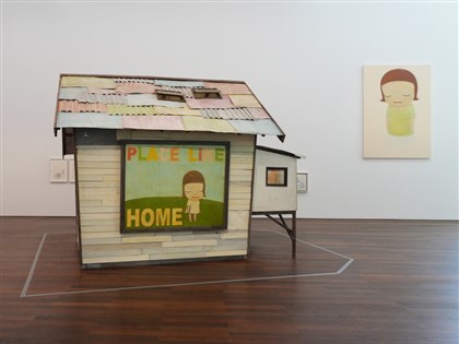 奈良美智回顧展：建構和平反戰世界觀的12年德國歲月