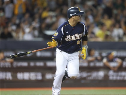 陳俊秀轟中職大巨蛋首支滿貫砲 單場包辦5打點[影]