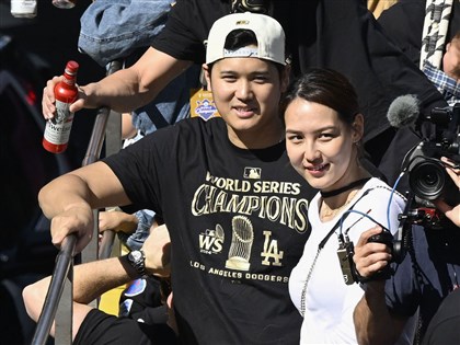 大谷翔平正式升格當爸 妻真美子順利產下女兒