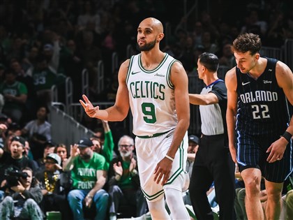 NBA懷特飆30分領軍 塞爾蒂克季後賽旗開得勝[影]