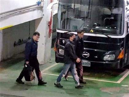 前總統府諮議吳尚雨涉共諜案 延押禁見2個月