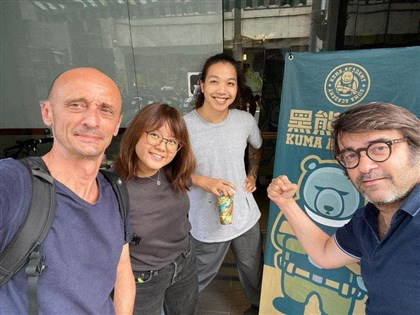 紀錄片談TikTok資訊戰 法導演德關代：盼關注台灣民主意義