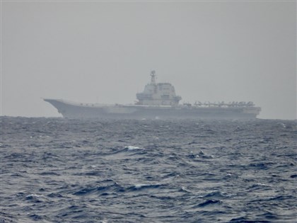 菲美舉辦大型軍演之際 中國山東艦出現北呂宋海域