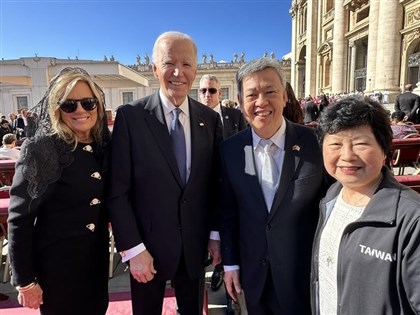 陳建仁代表台灣出席教宗喪禮 與拜登等多國政要互動