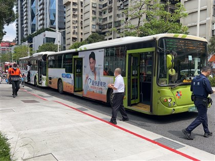 北市公車追撞釀9傷肇因待查 消防啟動大量傷患檢傷機制